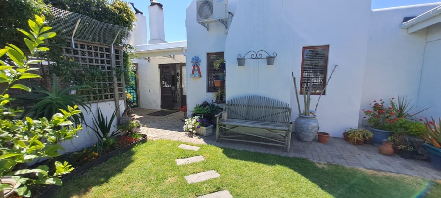 3 Bedroom Property for Sale in Laaiplek Western Cape